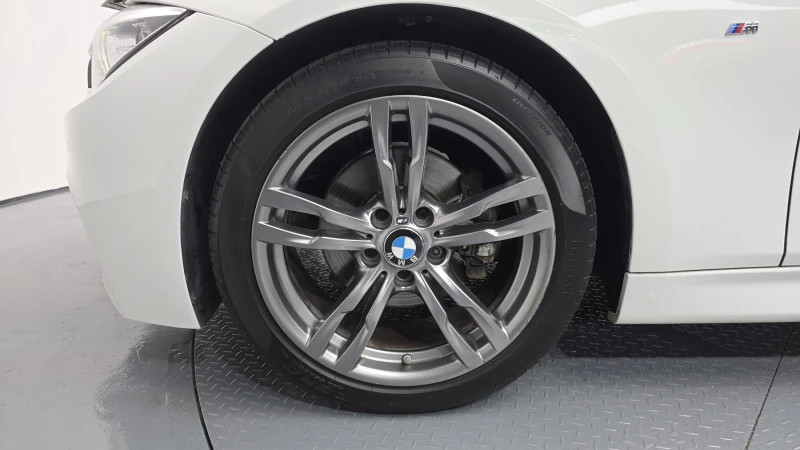 BMW 320 M-Performance EDITION autogeorge.com, снимка 5 - Автомобили и джипове - 52834552