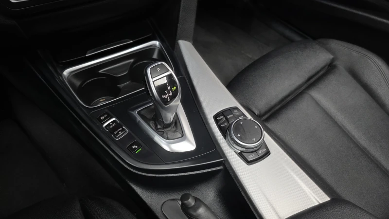 BMW 320 M-Performance EDITION autogeorge.com, снимка 8 - Автомобили и джипове - 52834552