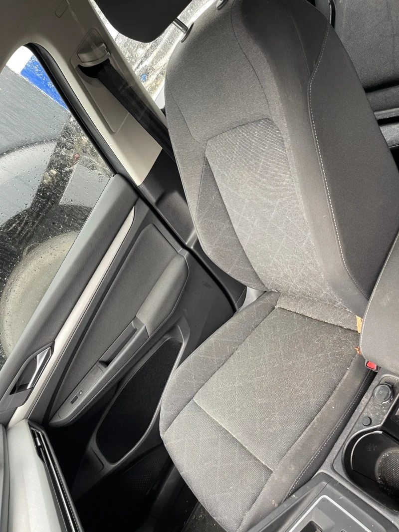 VW Golf eTSI - 1.5 ( 150 kоня ) на части или цял !, снимка 17 - Автомобили и джипове - 53114870