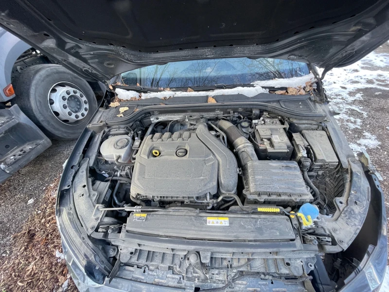 VW Golf eTSI - 1.5 ( 150 kоня ) на части или цял !, снимка 14 - Автомобили и джипове - 53114870