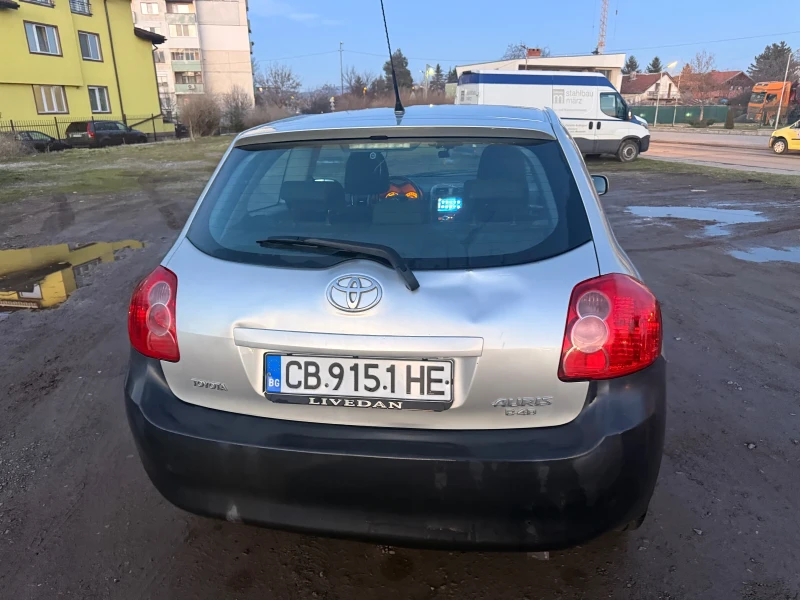 Toyota Auris, снимка 4 - Автомобили и джипове - 53120865