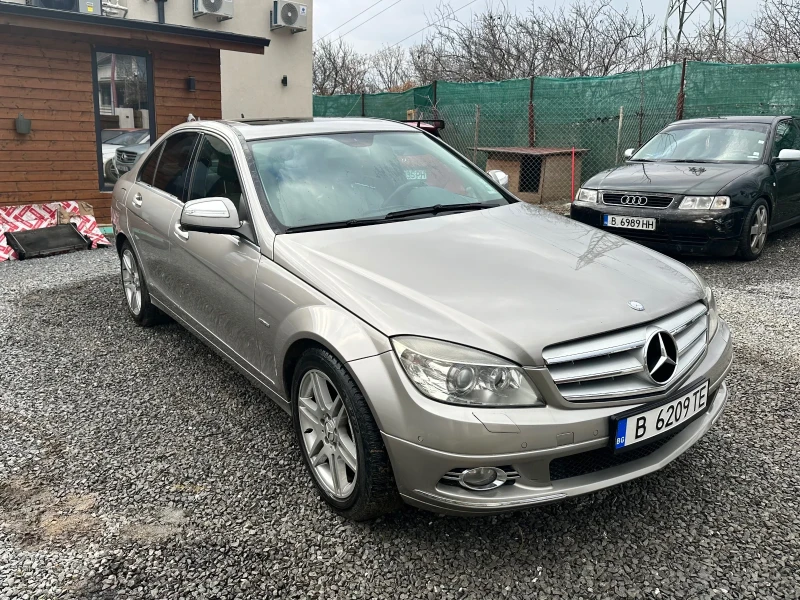 Mercedes-Benz C 320, снимка 9 - Автомобили и джипове - 53403720