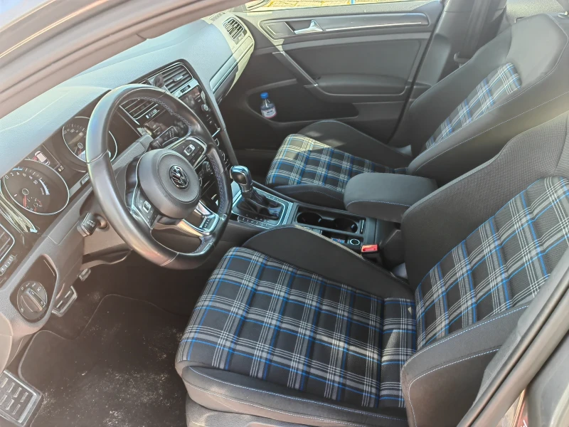 VW Golf, снимка 8 - Автомобили и джипове - 53594578