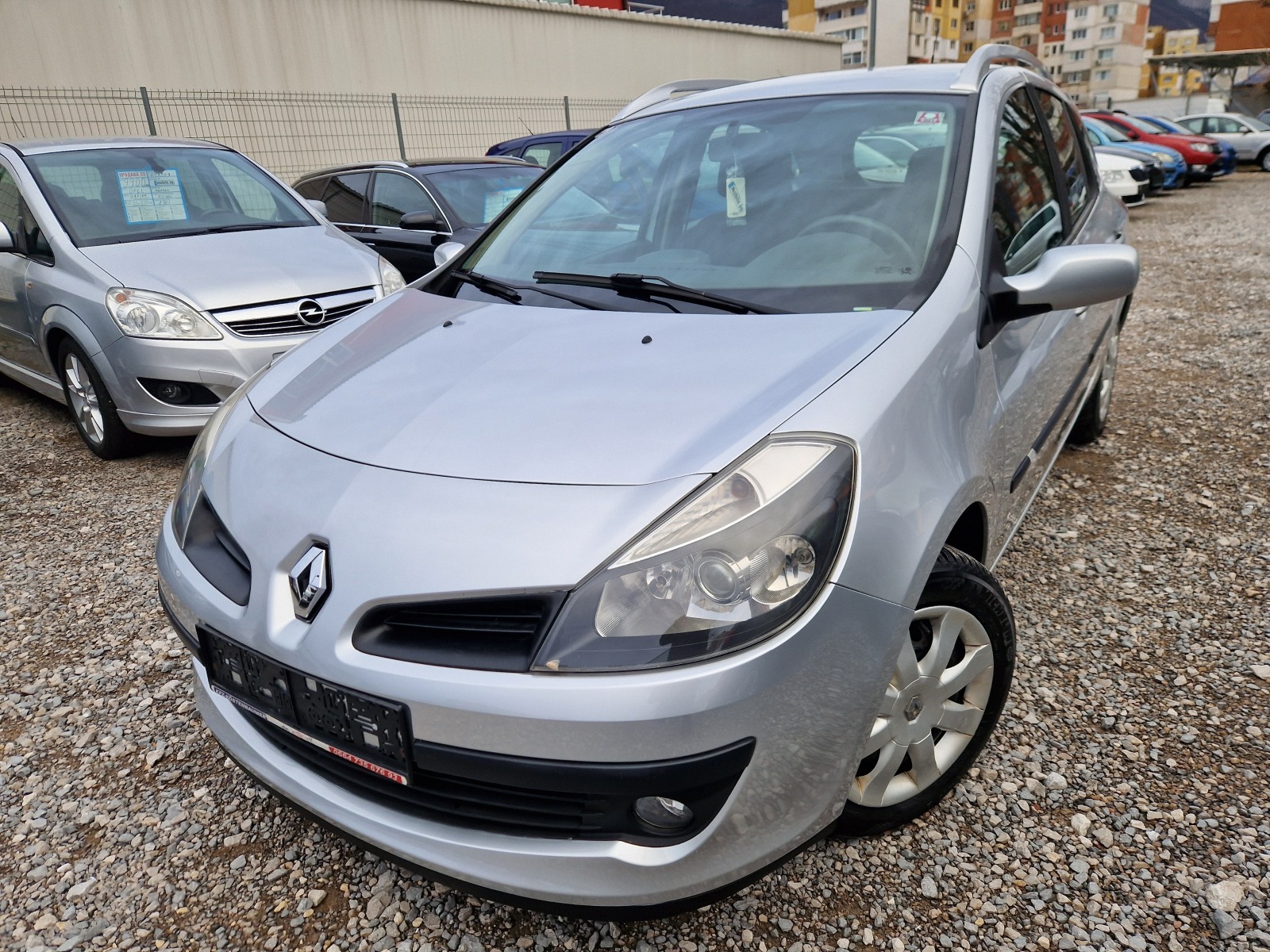 Renault Clio 1.2TCE KLIMA  - изображение 1