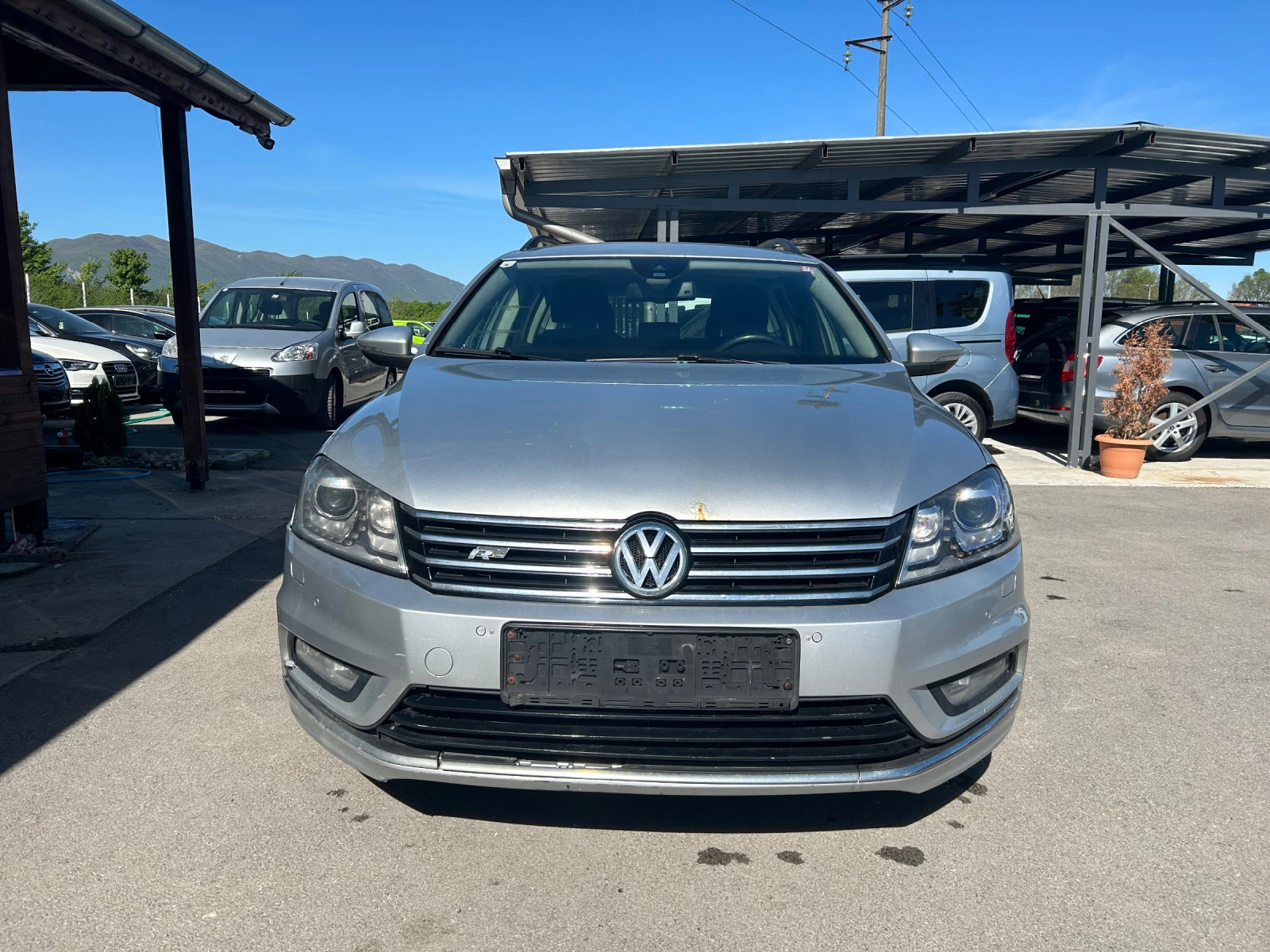 VW Passat 1.6 TDI R-line - изображение 2