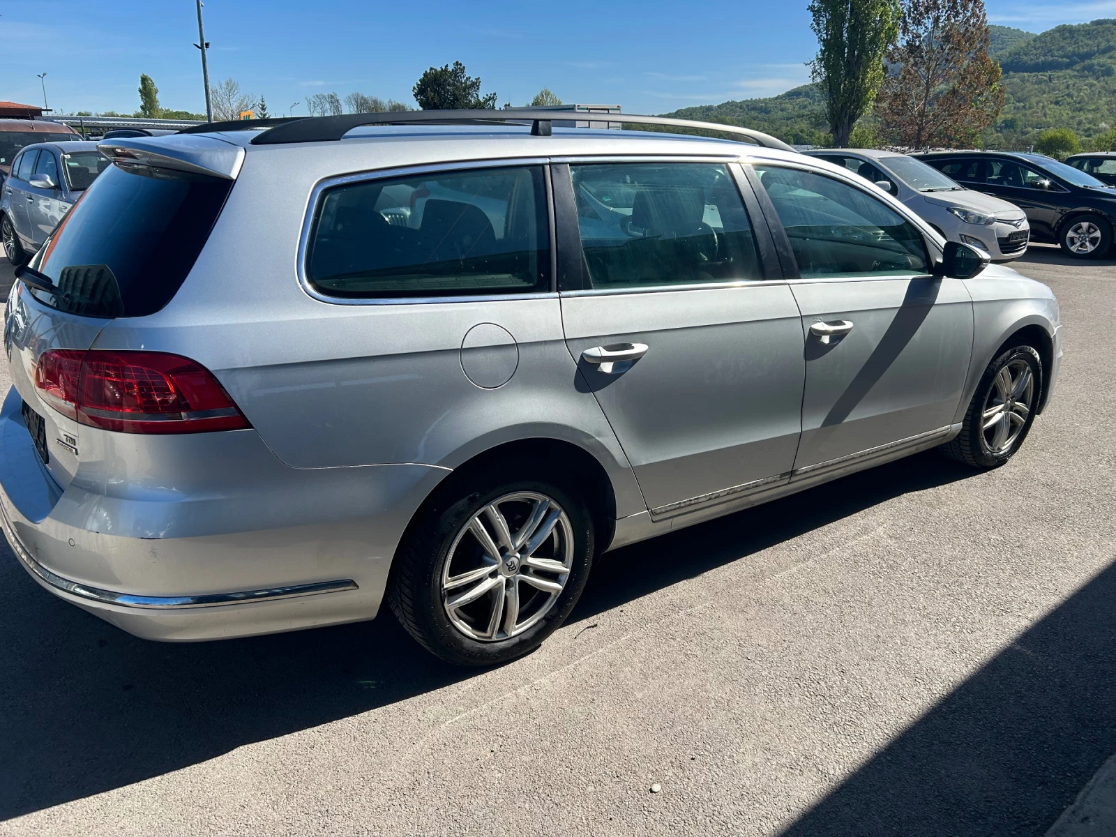 VW Passat 1.6 TDI R-line - изображение 4