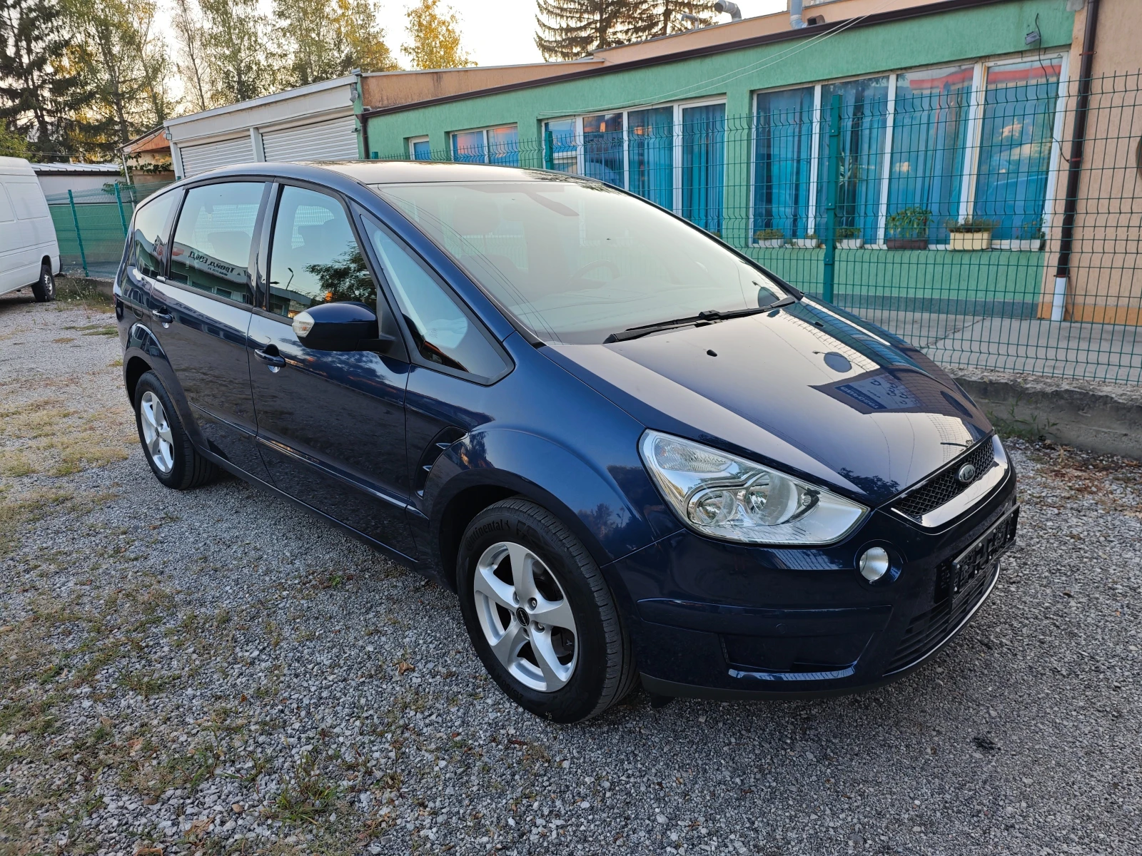 Ford S-Max 2.0i-147/6+ 1/Navi/Ghia/CH - изображение 2