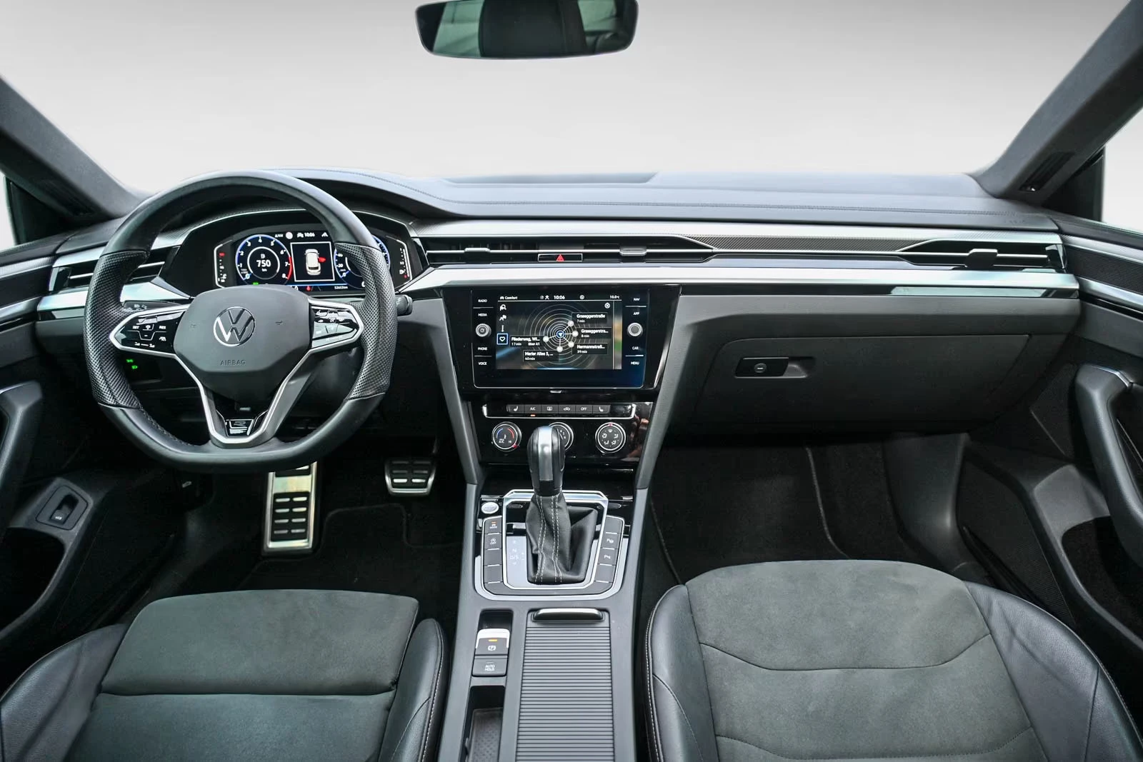VW Arteon 2.0TSI/R-LINE/190HP/DSG/MASSAGE/KLESS/CARPLAY/305f - изображение 10