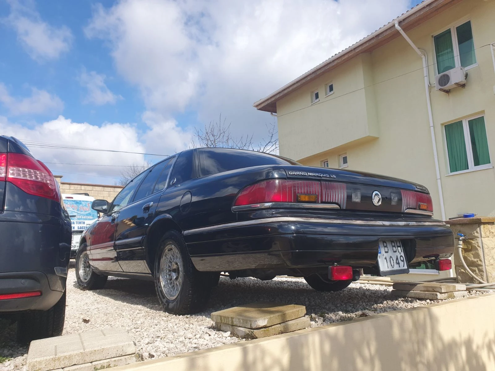 Ford Mercury Grand Marquise - изображение 2
