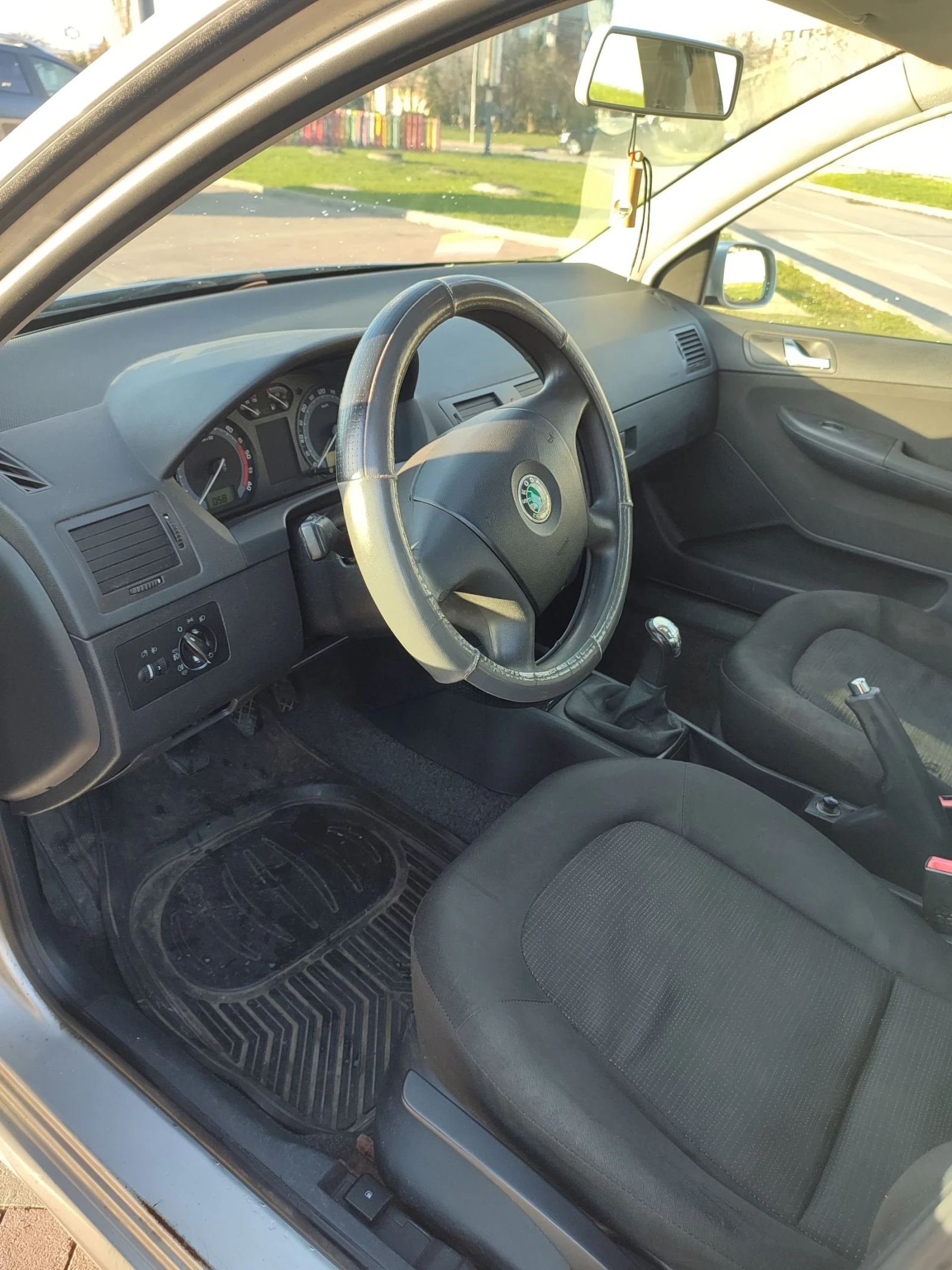 Skoda Fabia Sedan 1.4 TDI - изображение 8