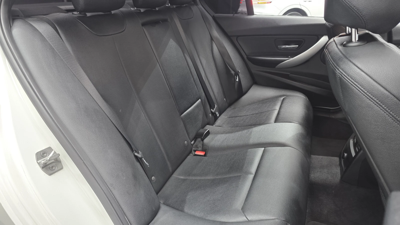 BMW 320 M-Performance EDITION autogeorge.com | Mobile.bg � ����������� 11