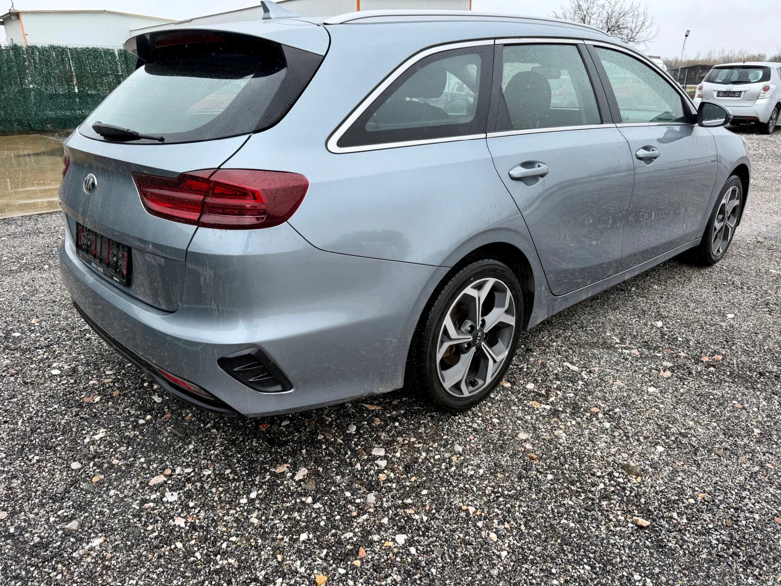 Kia Ceed 1.4 MPI* BI-FUEL* BRC* LED* NAVI* CAMERA* , снимка 4 - Автомобили и джипове - 54065464