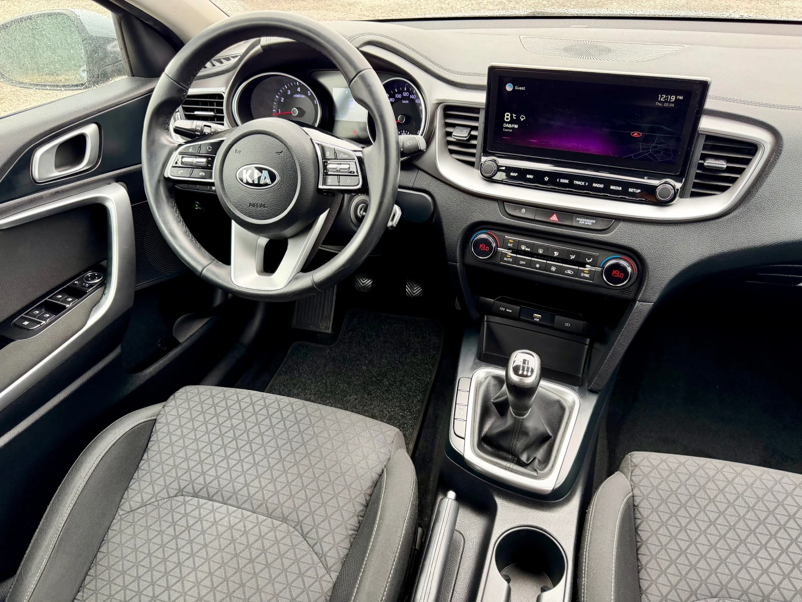 Kia Ceed 1.4 MPI* BI-FUEL* BRC* LED* NAVI* CAMERA* , снимка 8 - Автомобили и джипове - 54065464