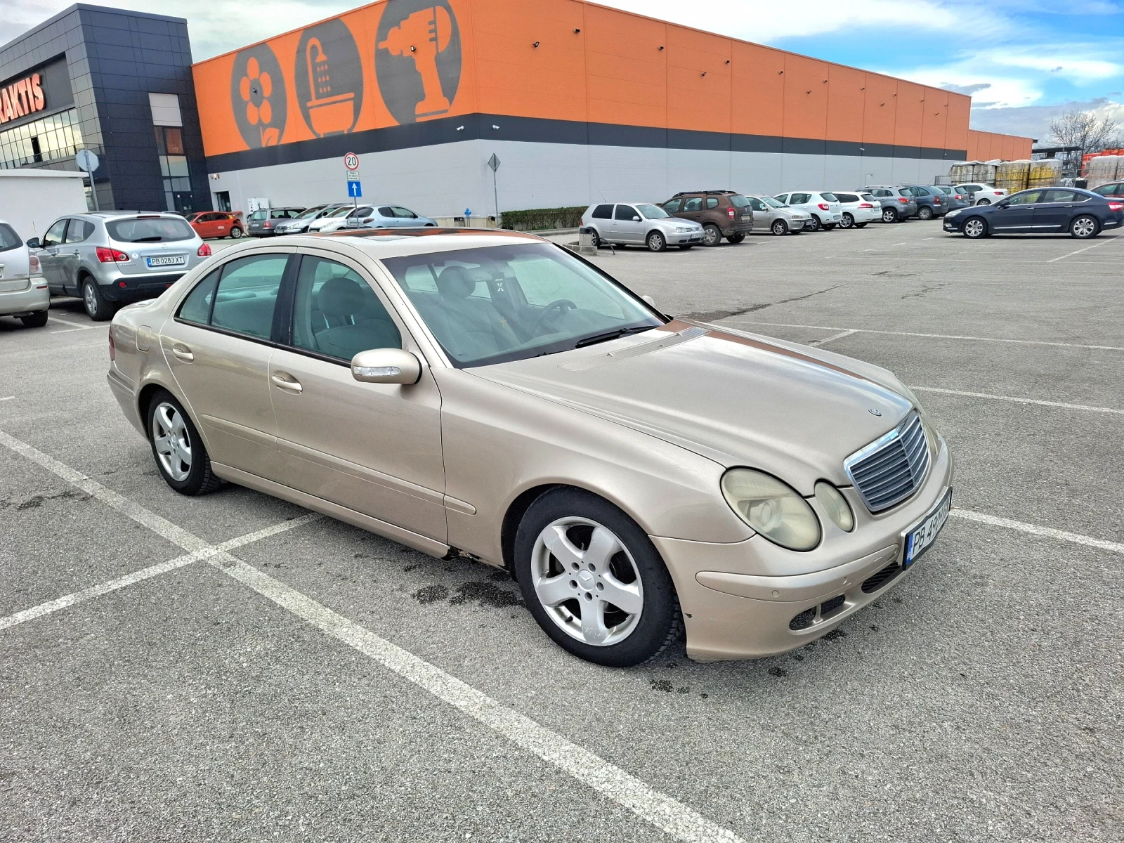 Mercedes-Benz E 200 Clasic cdi, снимка 7 - Автомобили и джипове - 54081999