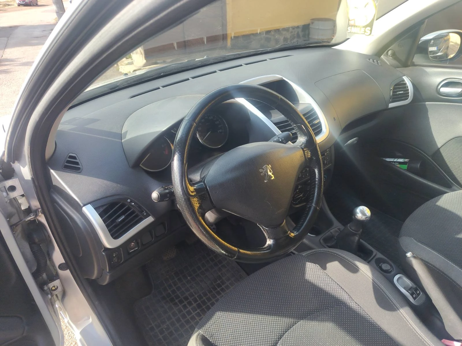 Peugeot 206, снимка 5 - Автомобили и джипове - 54681028