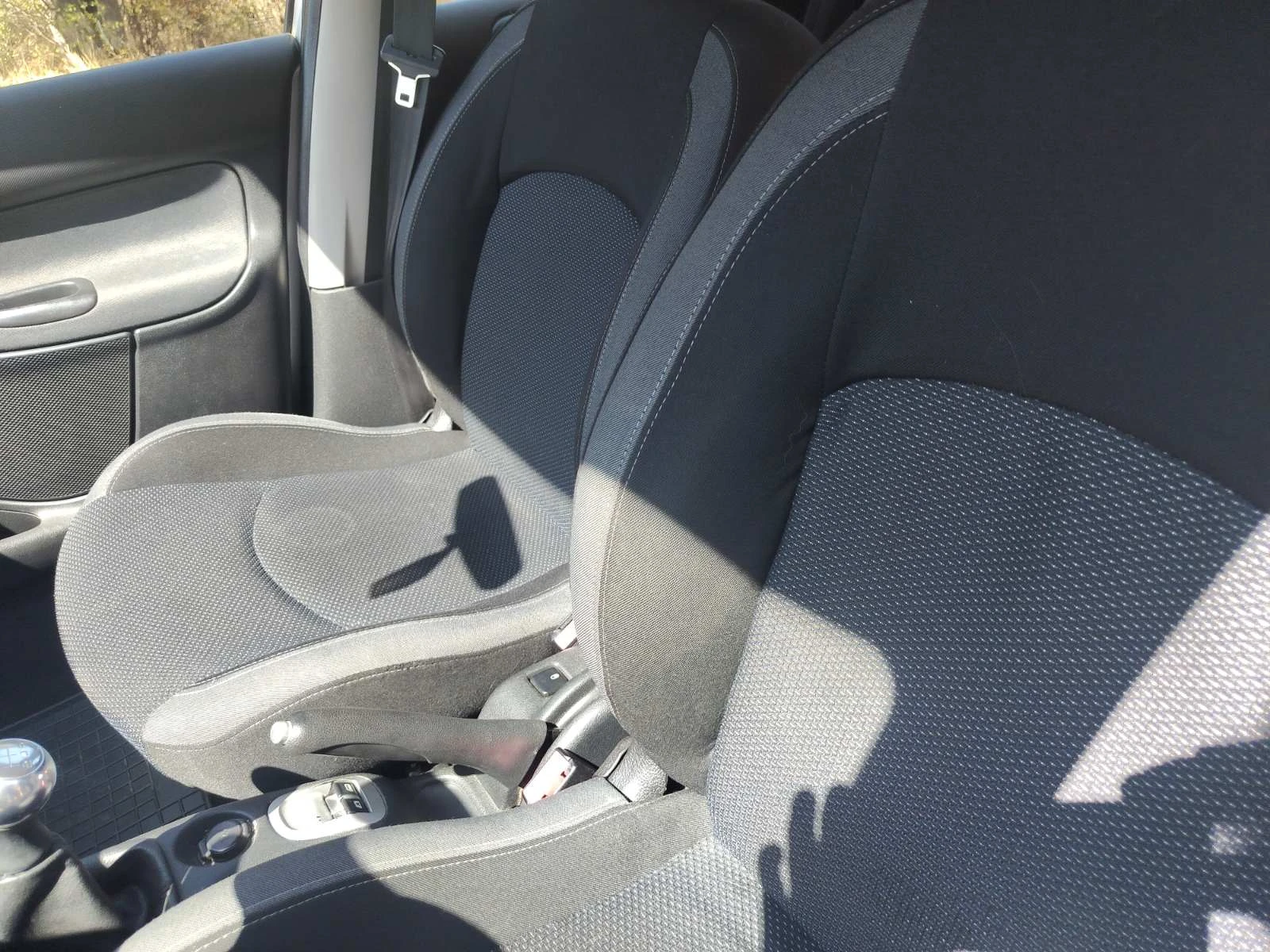 Peugeot 206, снимка 8 - Автомобили и джипове - 54681028