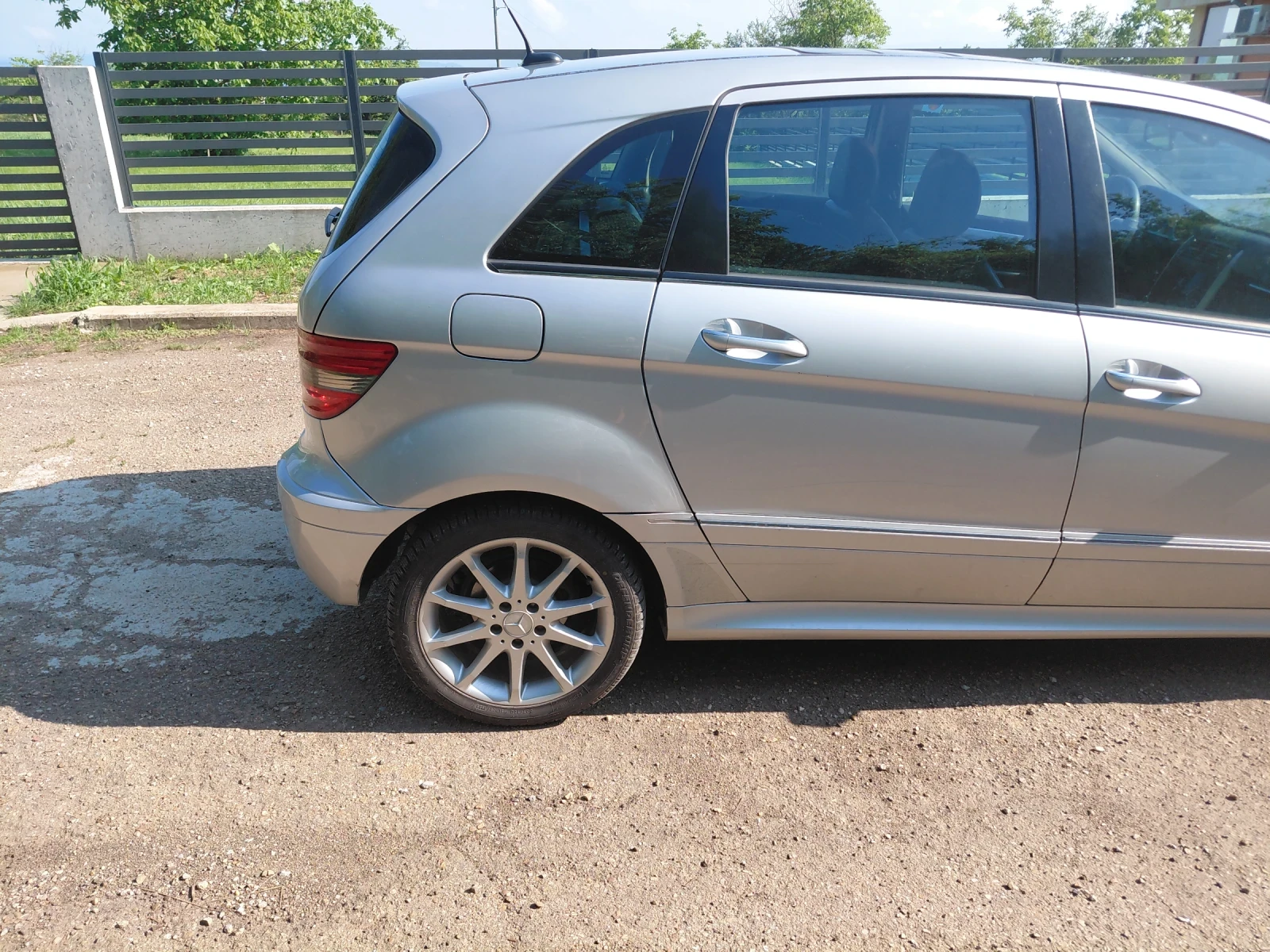 Mercedes-Benz B 200 B200, снимка 11 - Автомобили и джипове - 54811049