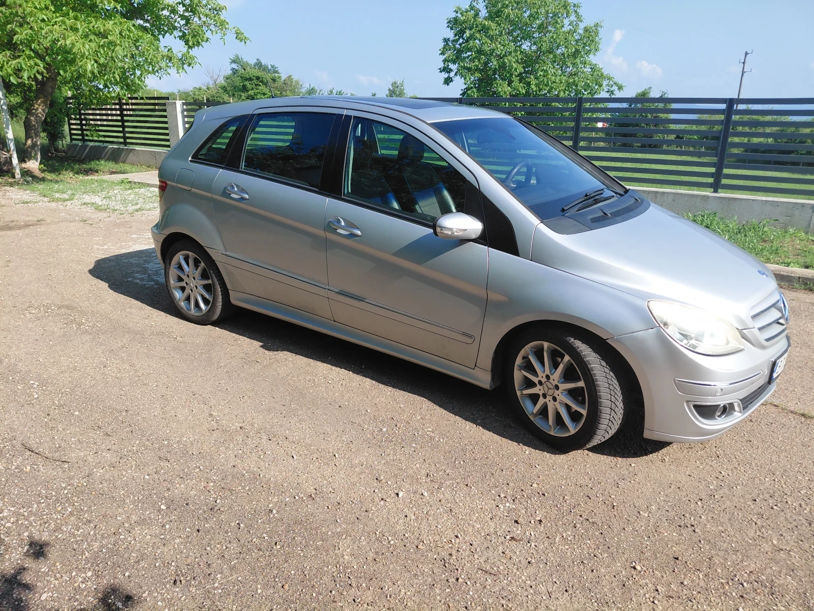 Mercedes-Benz B 200 B200, снимка 12 - Автомобили и джипове - 54811049