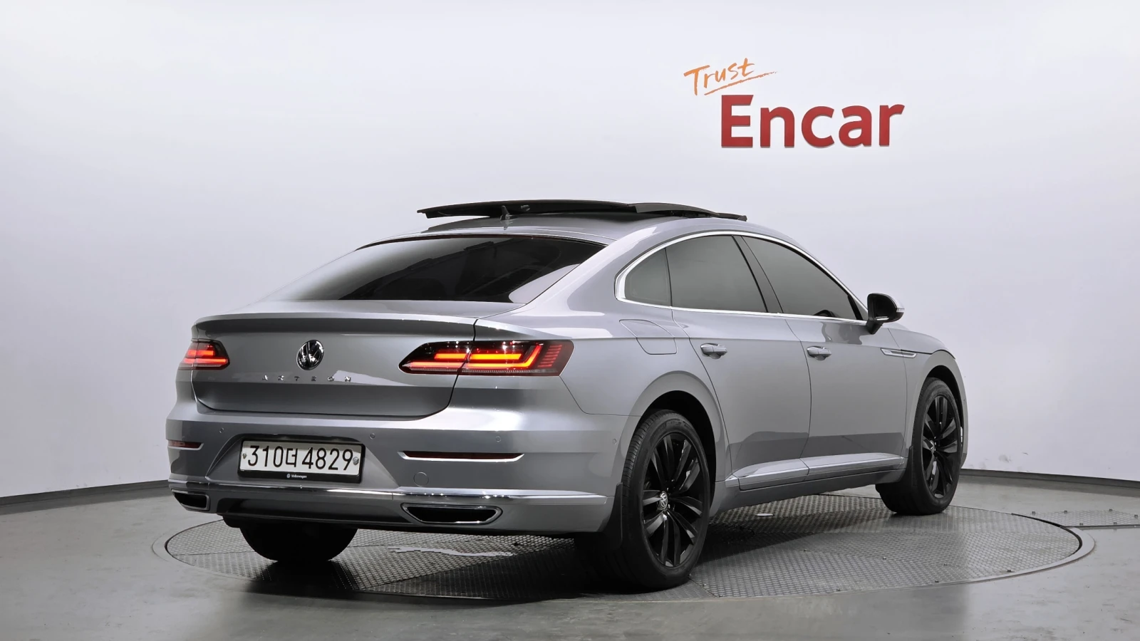 VW Arteon 2020* PRESTIGE* ОБДУХ* 360* DISTRONIK* КРАЙНА ЦЕНА, снимка 4 - Автомобили и джипове - 54817486