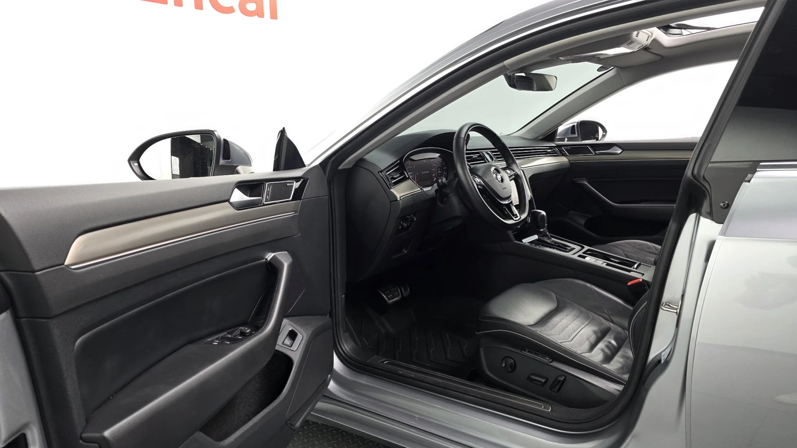 VW Arteon 2020* PRESTIGE* ОБДУХ* 360* DISTRONIK* КРАЙНА ЦЕНА, снимка 9 - Автомобили и джипове - 54817486