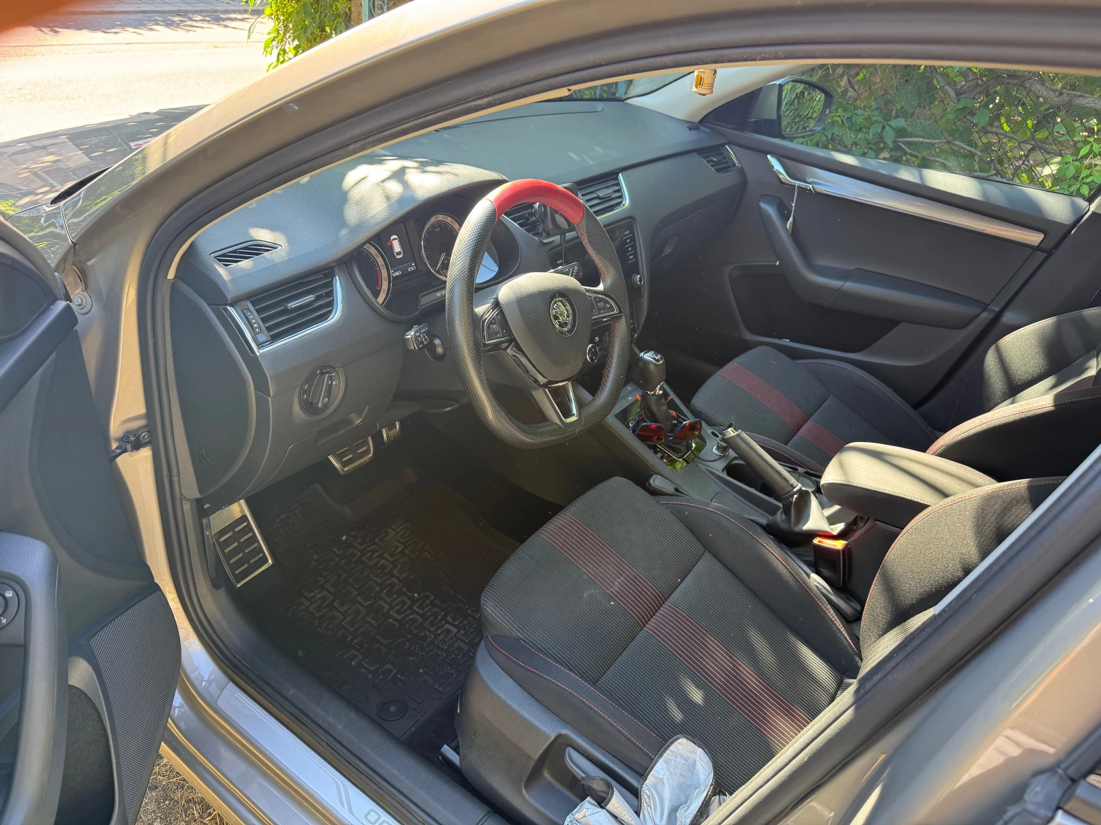 Skoda Octavia, снимка 6 - Автомобили и джипове - 54966517