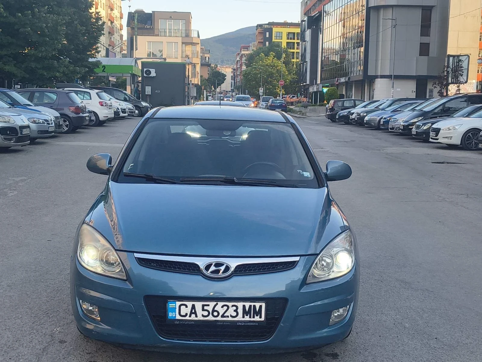Hyundai I30 Газ бензин, снимка 2 - Автомобили и джипове - 54991485