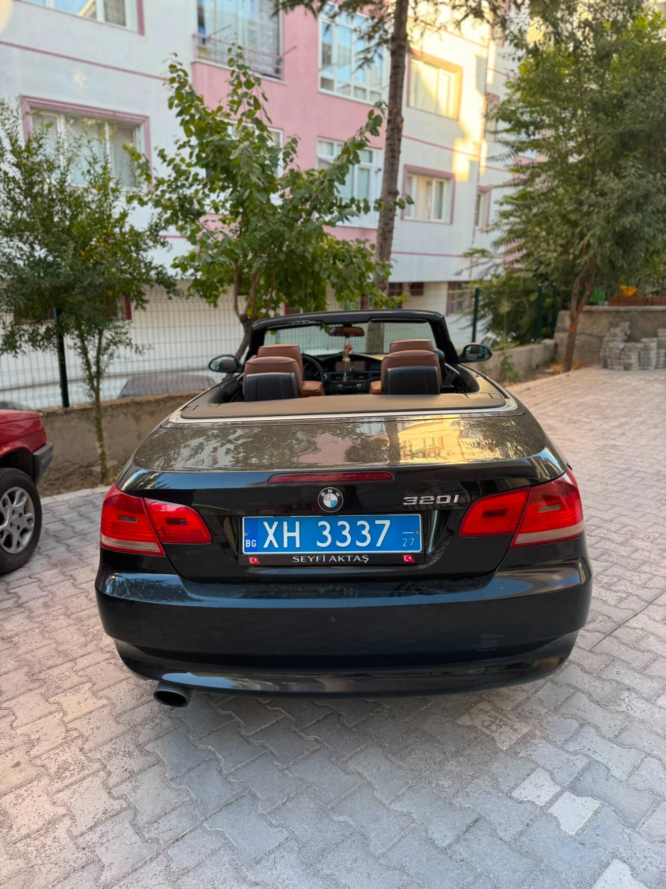 BMW 320, снимка 11 - Автомобили и джипове - 55363690