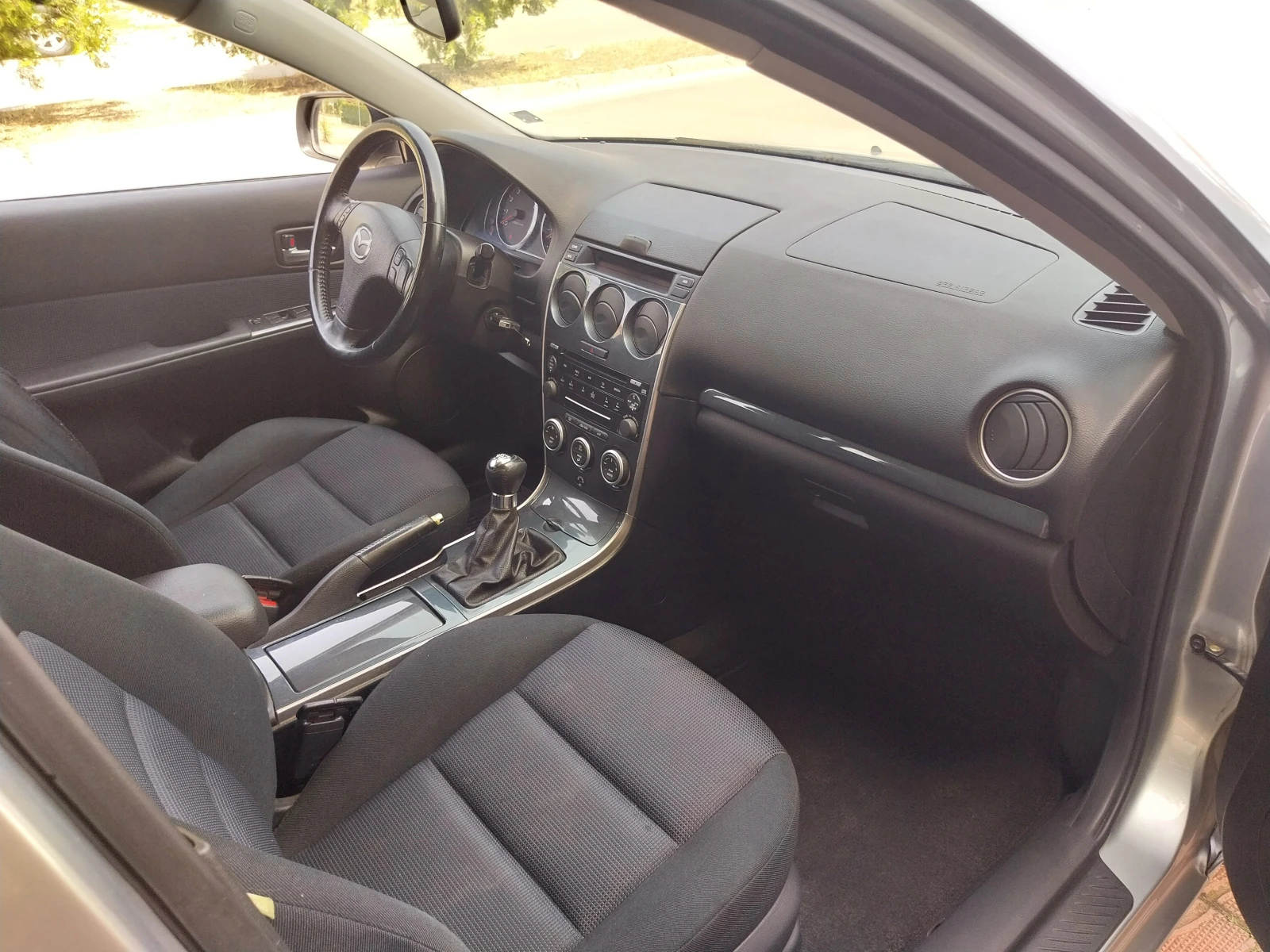 Mazda 6 2.0 клима  гаражен , снимка 5 - Автомобили и джипове - 55855670