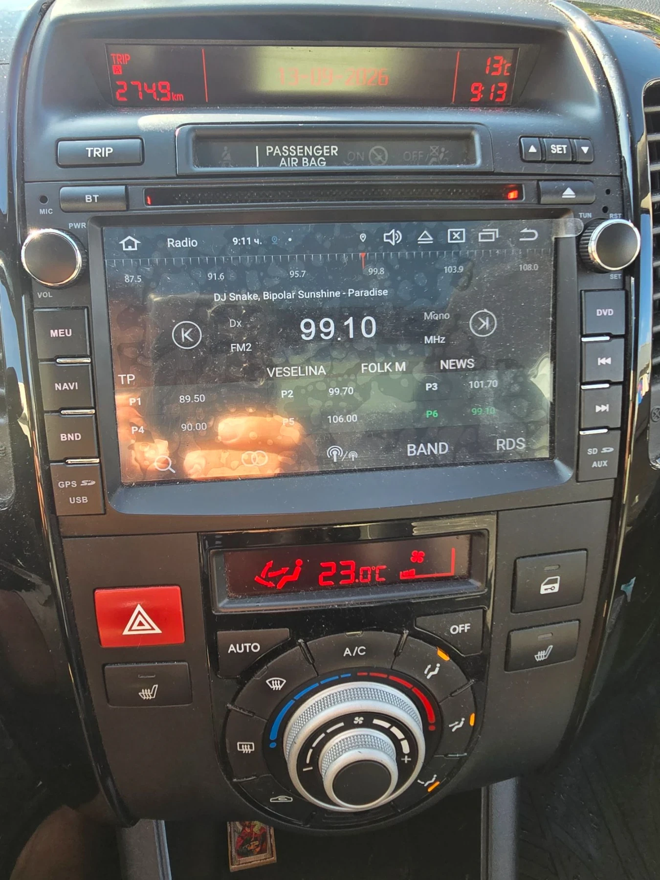 Kia Venga 1.6 i, снимка 11 - Автомобили и джипове - 56065709