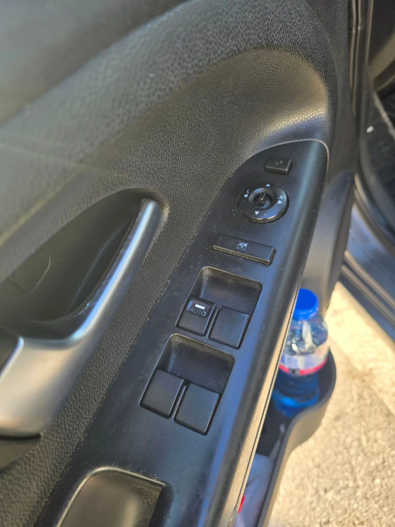 Kia Venga 1.6 i, снимка 5 - Автомобили и джипове - 56065709