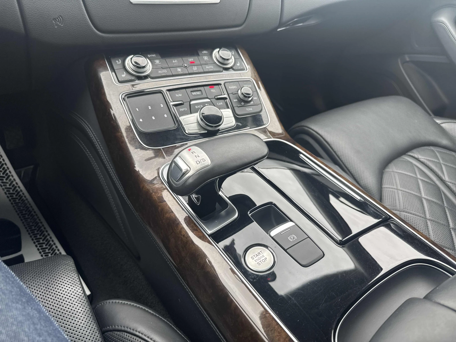 Audi A8 Matrix , Лизинг , Автокредит, снимка 9 - Автомобили и джипове - 56547391