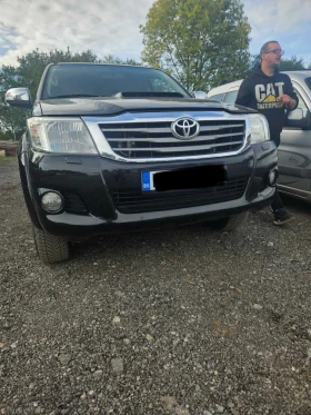 Toyota Hilux Части, снимка 1