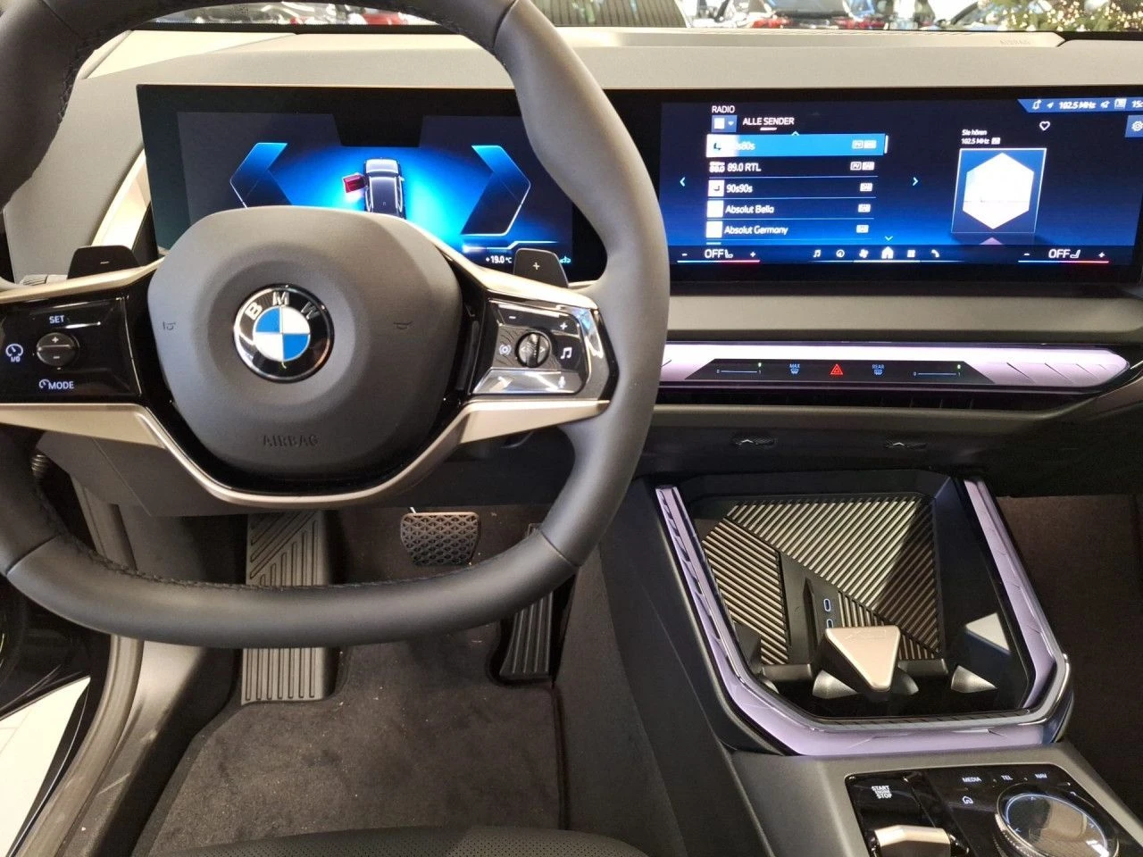 BMW X3 2.0i* xDrive* H&K* KEYLESS* CARPLAY*  - изображение 8