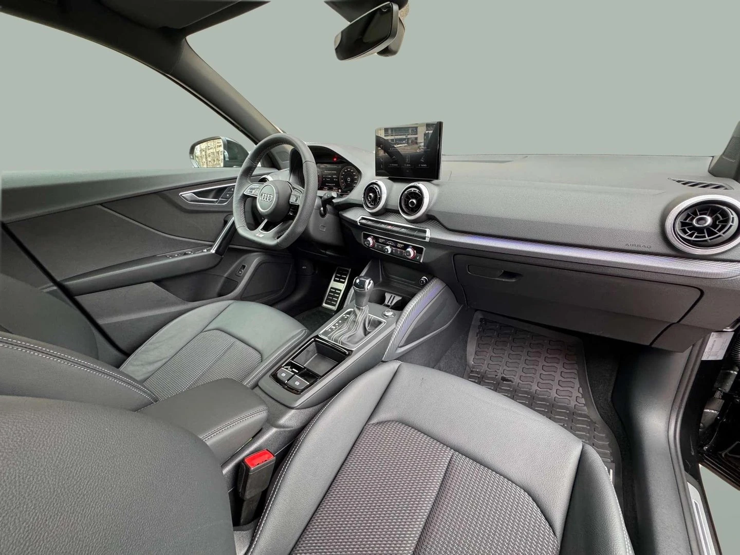 Audi Q2 Advanced 35 TFSI - изображение 8