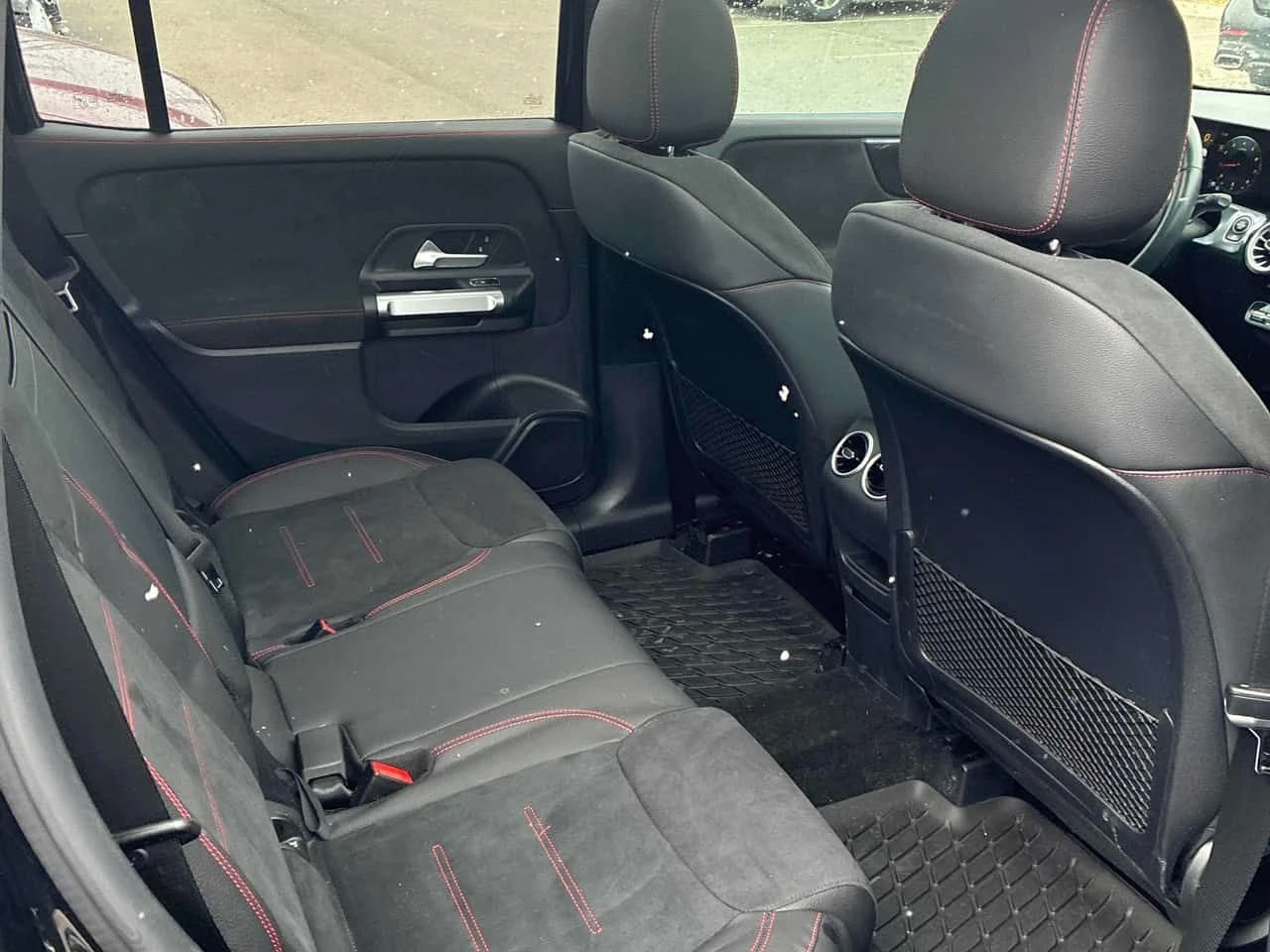 Mercedes-Benz GLB 250/CARFAX/ПАНОРАМА/360 КАМЕРИ/AMBIENT, снимка 12 - Автомобили и джипове - 53980750