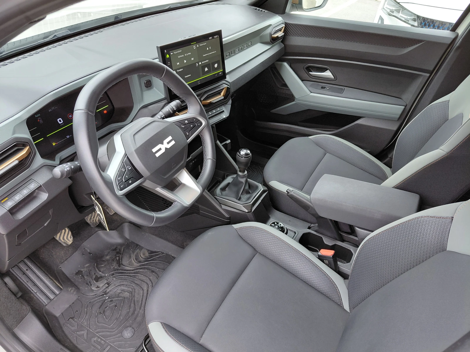 Dacia Duster 1.2TCe/130�.�/4x4/Journey | Mobile.bg � ����������� 14