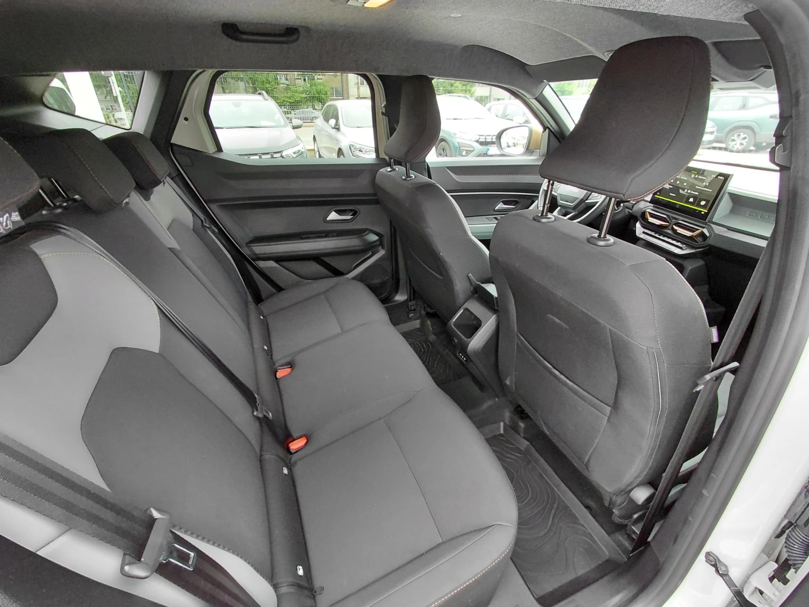 Dacia Duster 1.2TCe/130�.�/4x4/Journey | Mobile.bg � ����������� 16