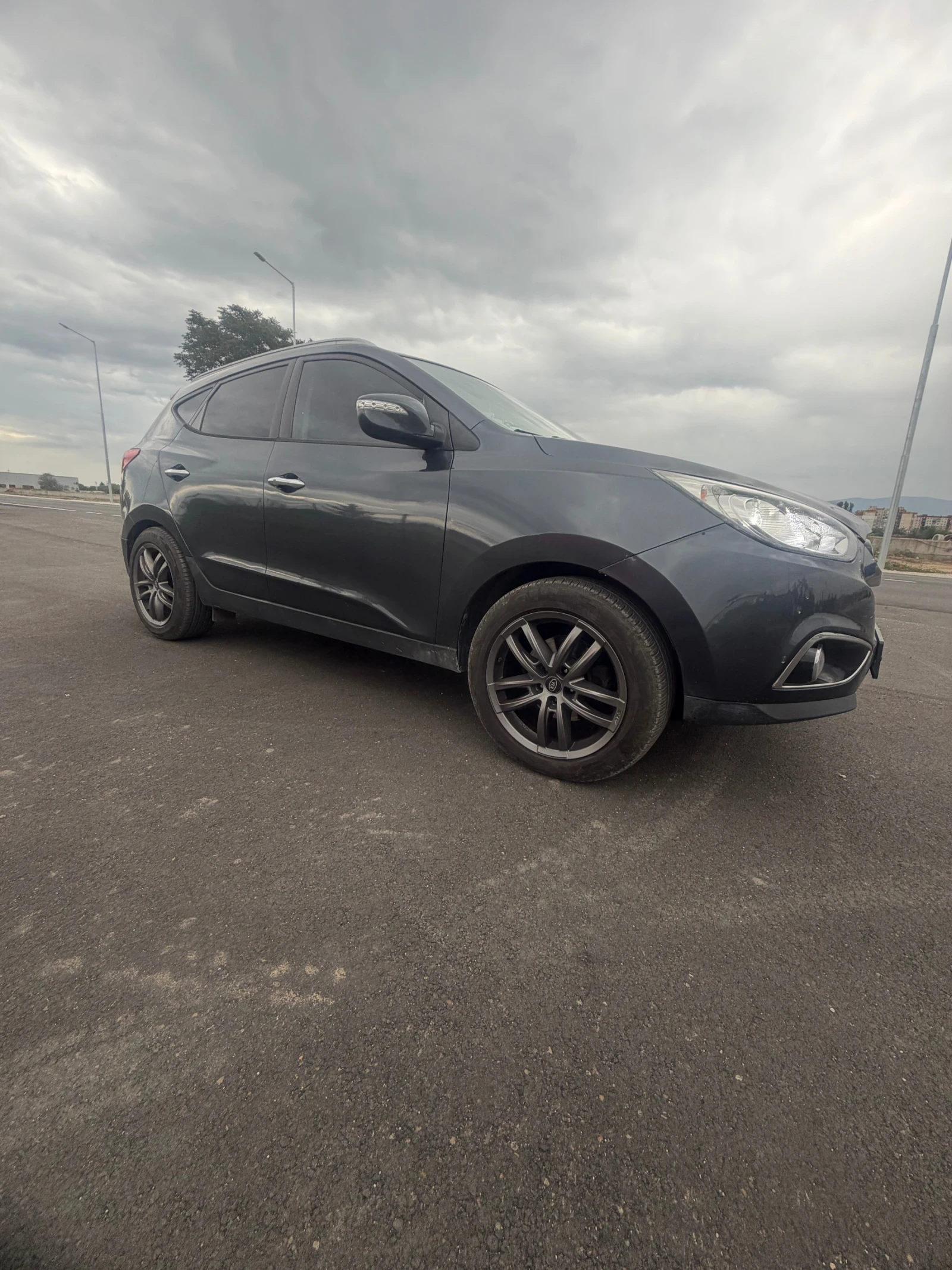 Hyundai IX35 2.0, снимка 2 - Автомобили и джипове - 54575866