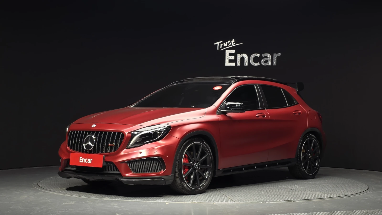 Mercedes-Benz GLA 45 AMG FULL WRAP* HEAD-UP* CARPLAY* CARBON* КРАЙНА ЦЕНА