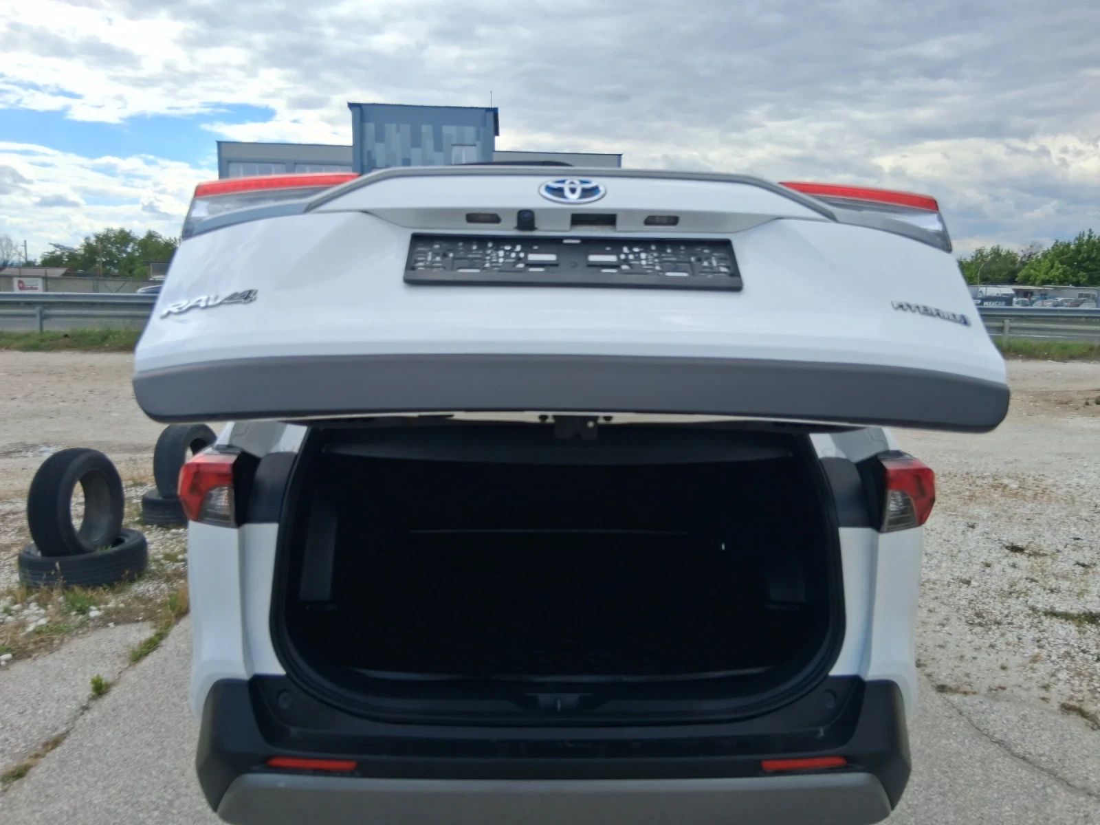 Toyota Rav4 2.5 хибрид евро 6d, снимка 7 - Автомобили и джипове - 54898606