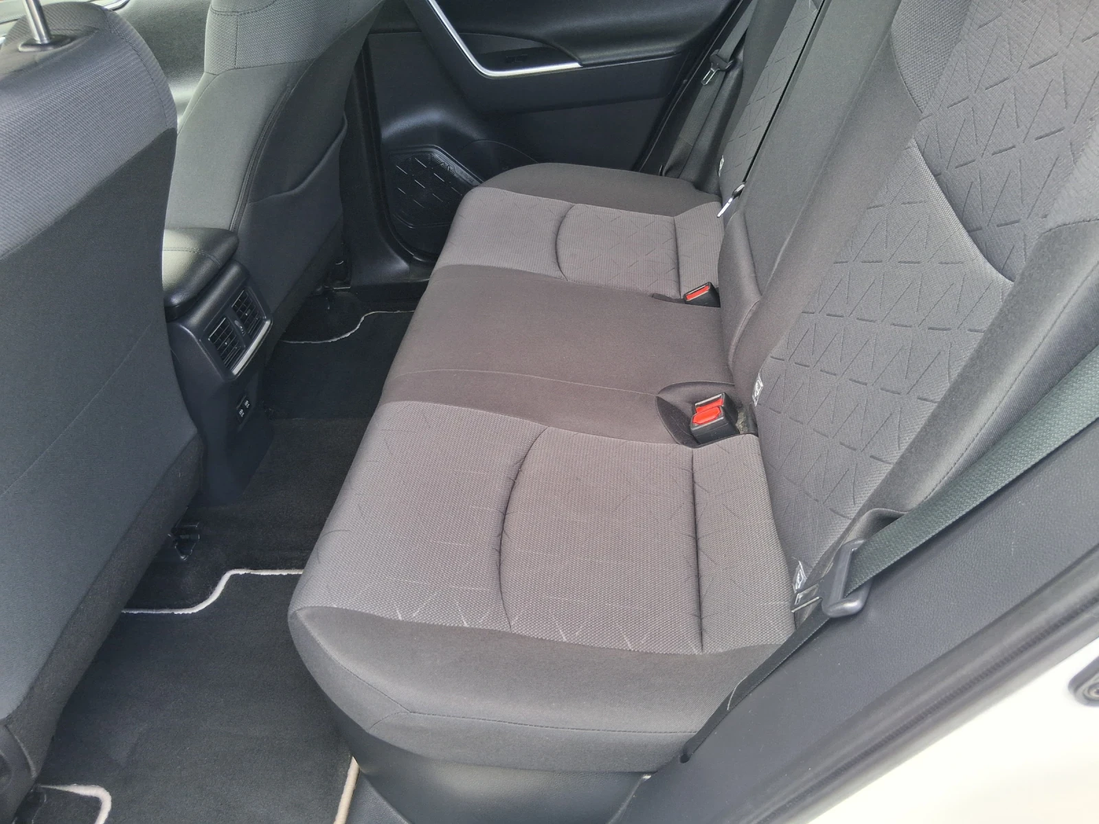 Toyota Rav4 2.5 хибрид евро 6d, снимка 10 - Автомобили и джипове - 54898606