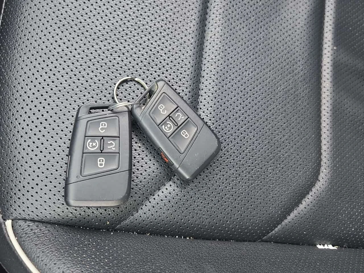 VW Tiguan SEL R LINE/CARFAX/ФИНАНСИРАНЕ, снимка 7 - Автомобили и джипове - 54941709