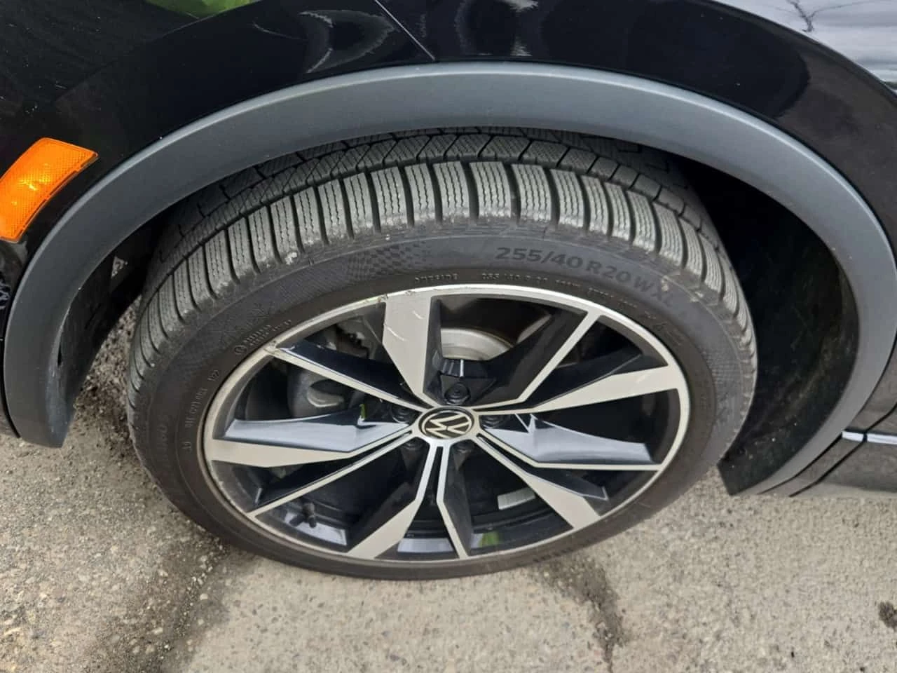 VW Tiguan SEL R LINE/CARFAX/ФИНАНСИРАНЕ, снимка 16 - Автомобили и джипове - 54941709