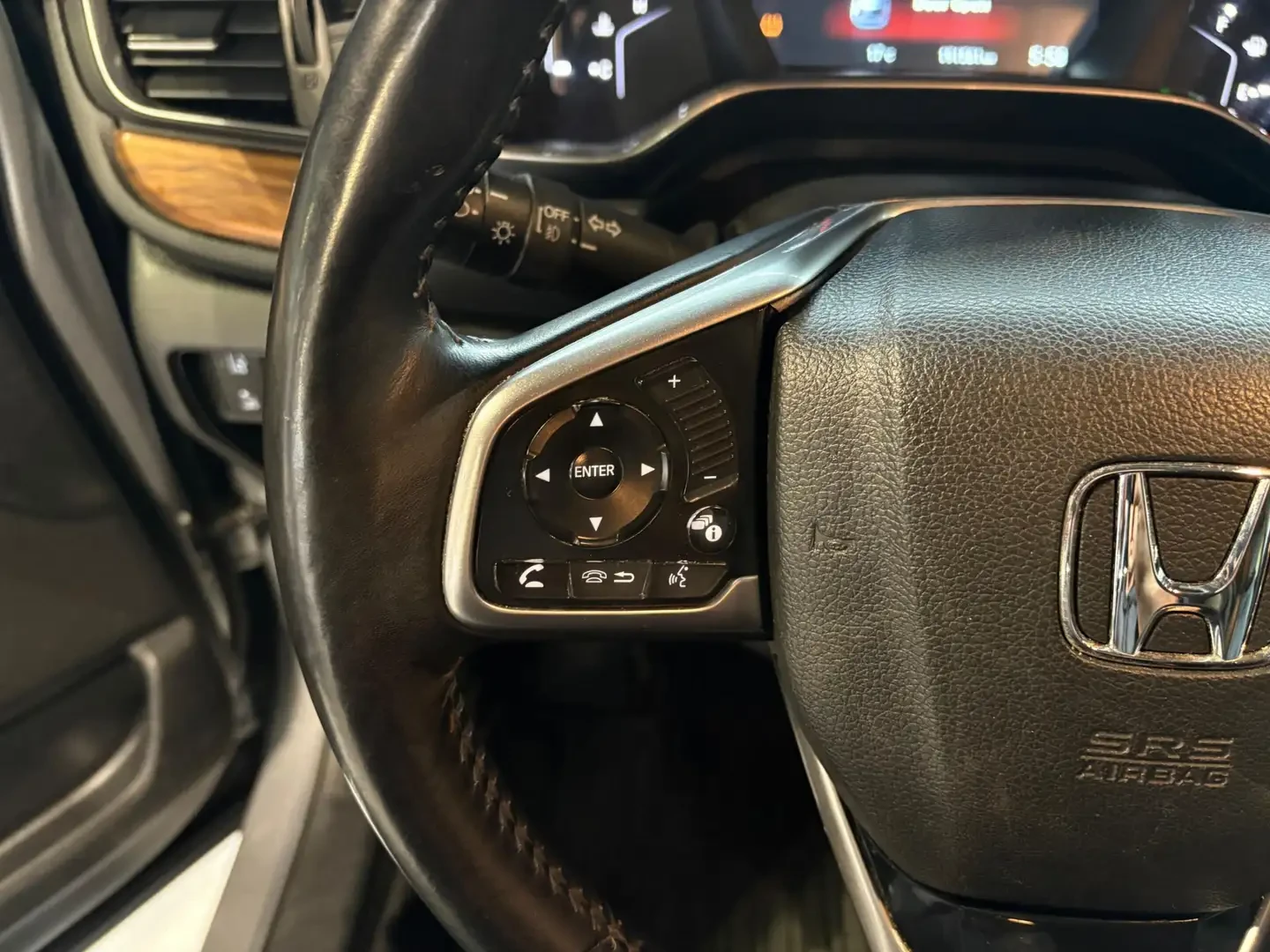 Honda Cr-v 4x4* ПОДГРЕВ* СЛЕДЕНЕ НА ЛЕНТИ* КАМЕРА, снимка 13 - Автомобили и джипове - 55010017