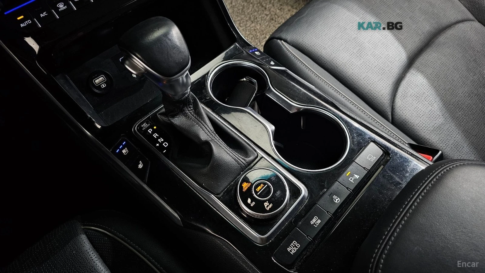 Kia Mohave 3.0* 4WD* Platinum* ПОДГРЕВ* ОБДУХВАНЕ* КАМЕРА* , снимка 8 - Автомобили и джипове - 55819041