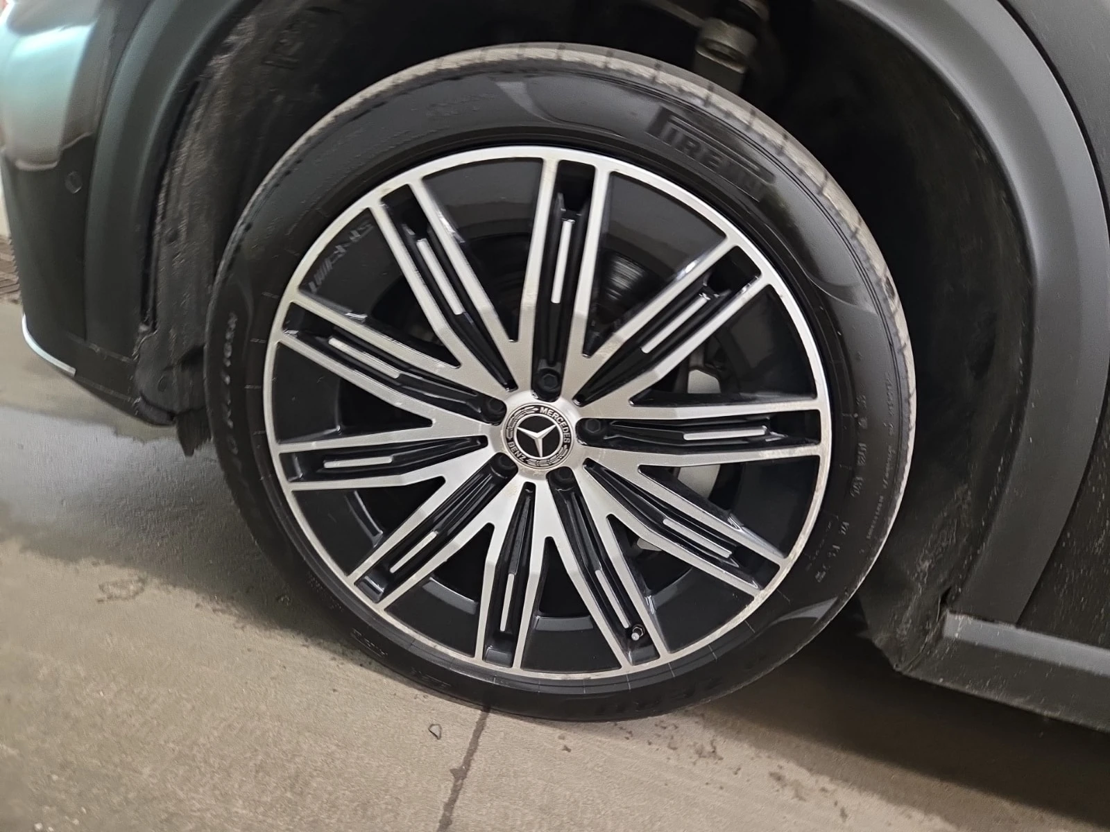 Mercedes-Benz EQE * 350 * CARFAX * Един собственик * Без инциденти *, снимка 15 - Автомобили и джипове - 55841885