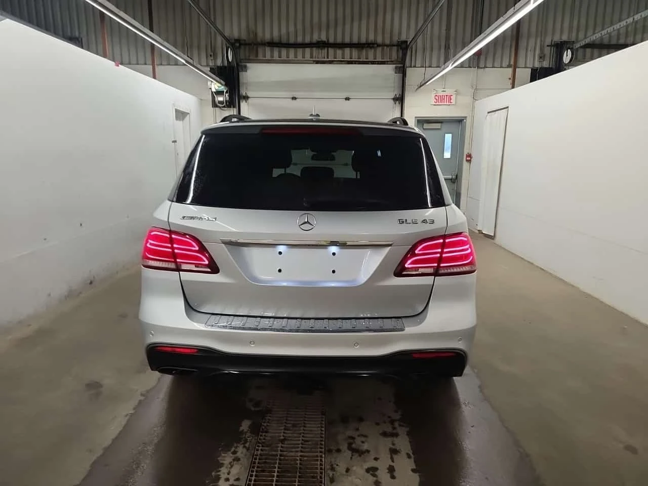 Mercedes-Benz GLE 43 AMG  DISTRONIC / 360 / MEMORY / ���� �� �������� | Mobile.bg � ����������� 5