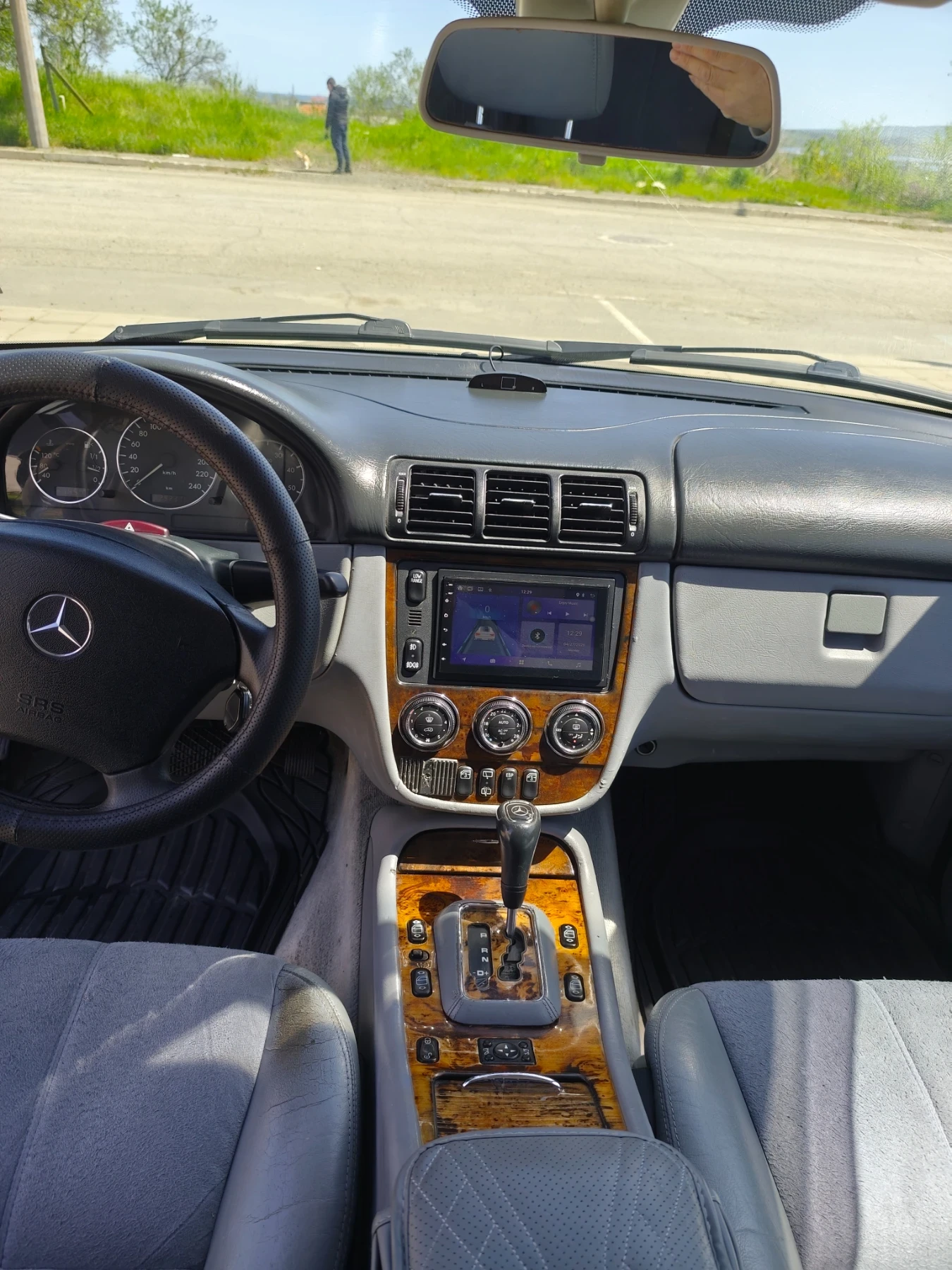 Mercedes-Benz ML 270, снимка 11 - Автомобили и джипове - 56641545
