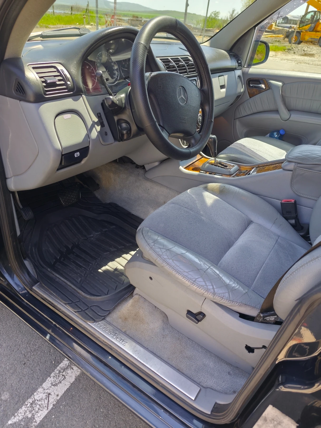 Mercedes-Benz ML 270, снимка 9 - Автомобили и джипове - 56641545