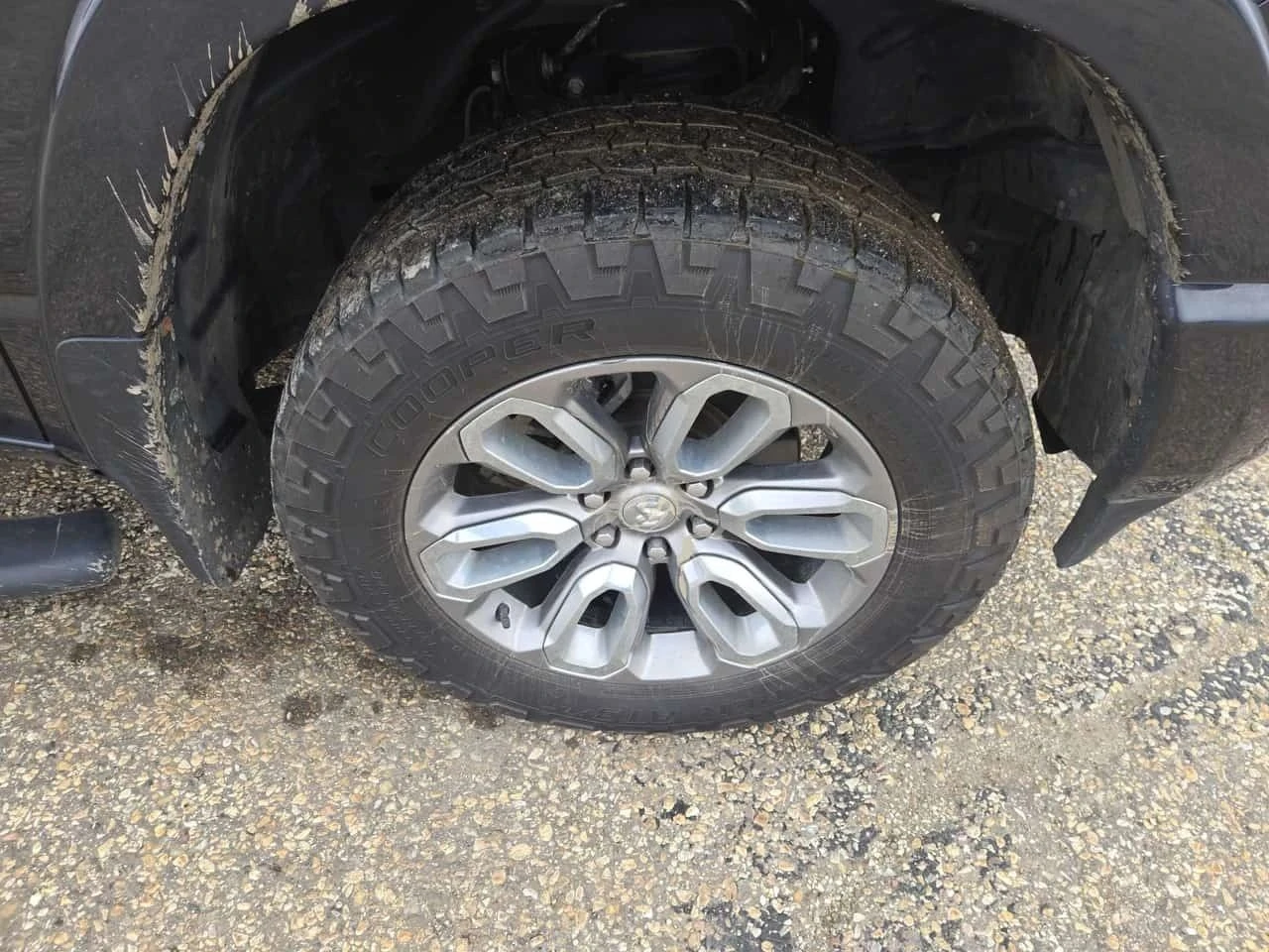 Dodge RAM 1500, снимка 7 - Автомобили и джипове - 56688579